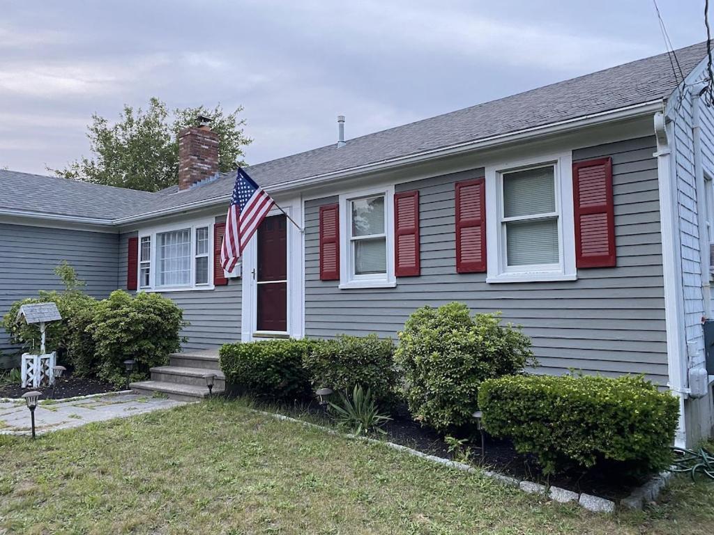 A Cozy Cape House Steps To Restaurants & Beaches ~1.4 Miles Down Scenic Roads Villa Yarmouth Exterior photo